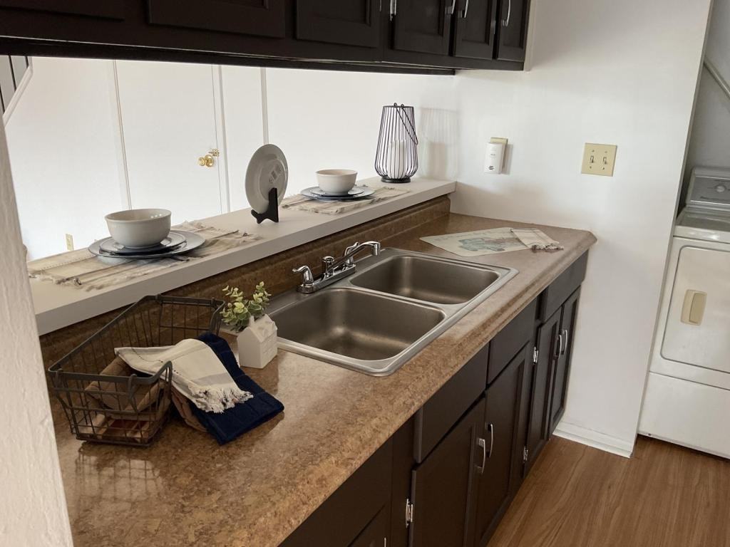 1320 Briar Mnr - Photo 7 of 15