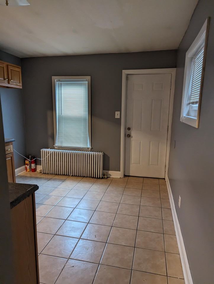 2234 N Pine St #1 - Photo 2 of 8