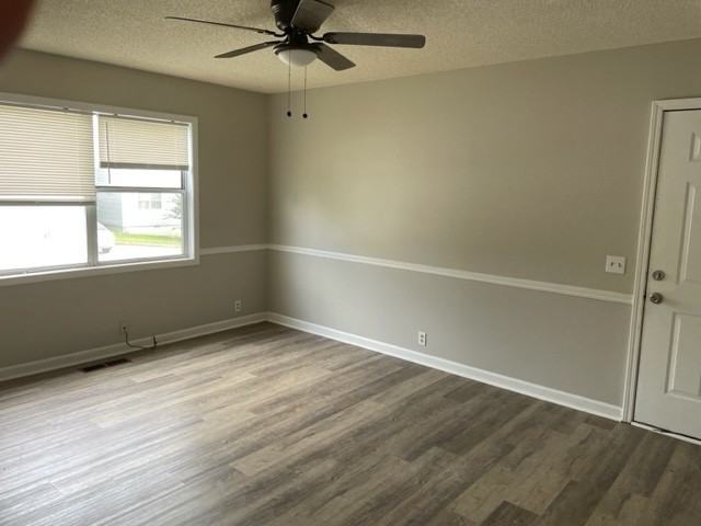 115 Forest Ave #102 - Photo 3 of 8