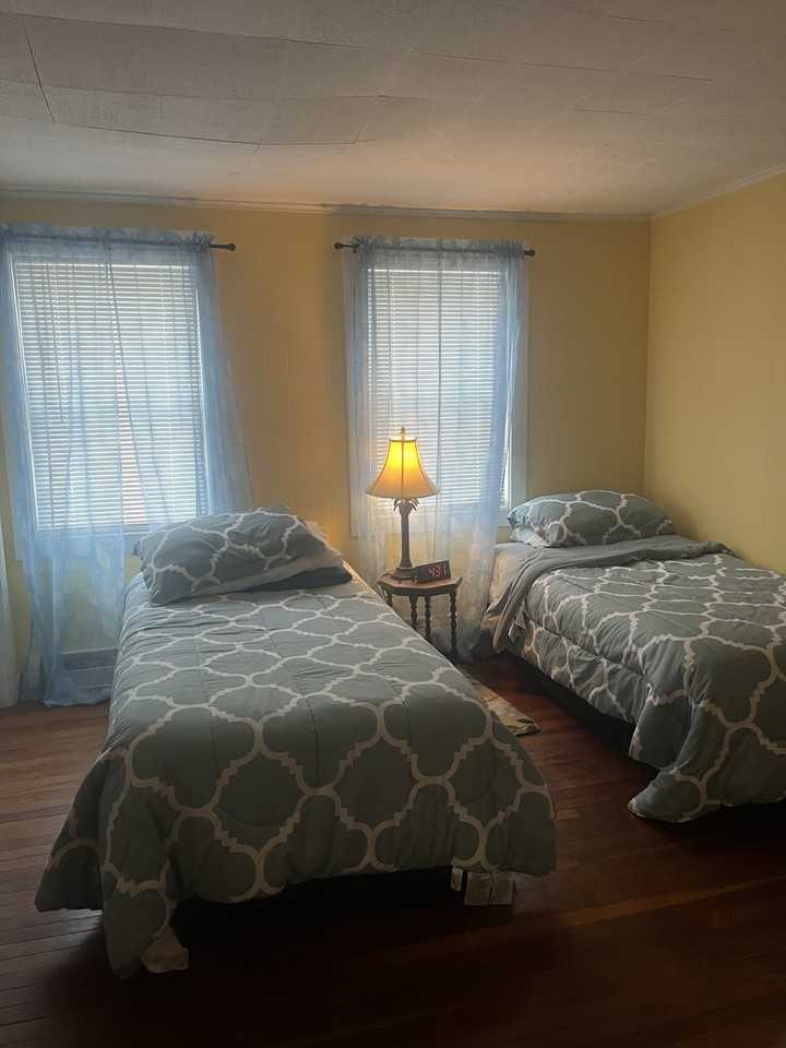 604 Quaker Road - Photo 3 of 10