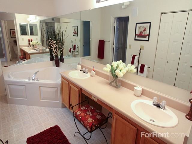 Paddock Club of Brandon - Photo 2 of 4