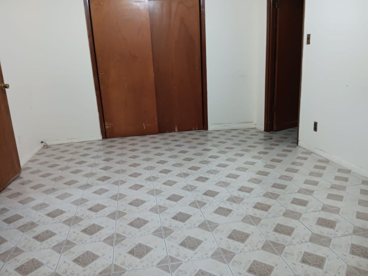 97 Quentin Road 1F - Photo 3 of 8