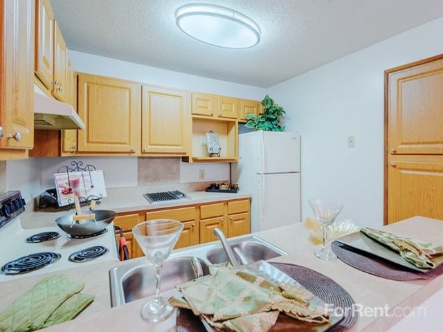 Paddock Club of Lakeland - Photo 3 of 5