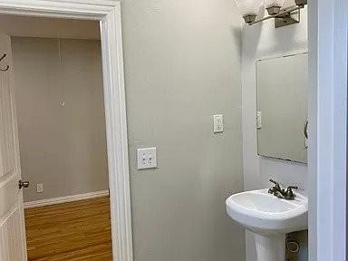 1504 Wilbur St - Photo 2 of 7