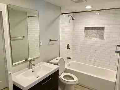 1504 Wilbur St - Photo 3 of 7