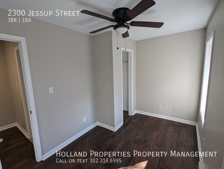 2300 Jessup St - Photo 3 of 13