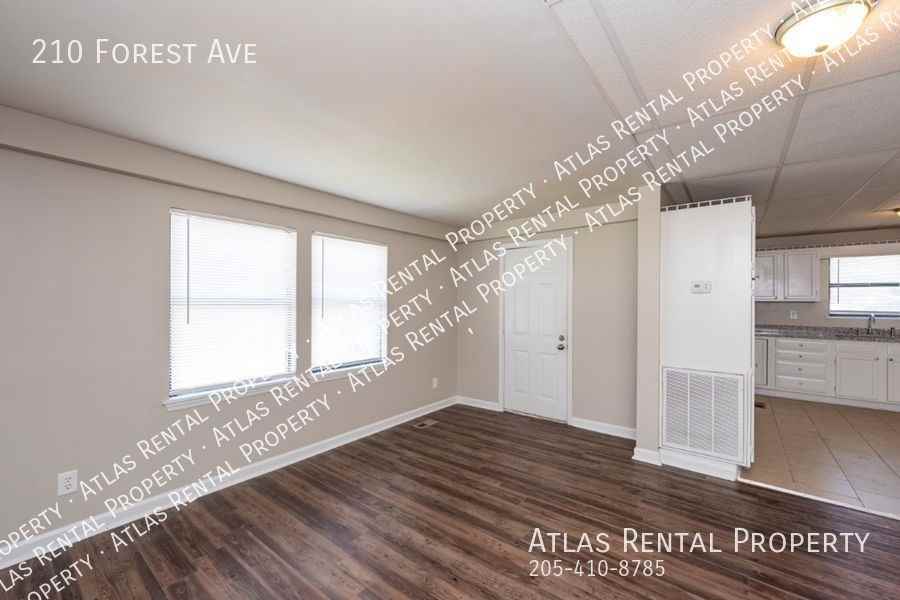 210 Forest Ave - Photo 5 of 19