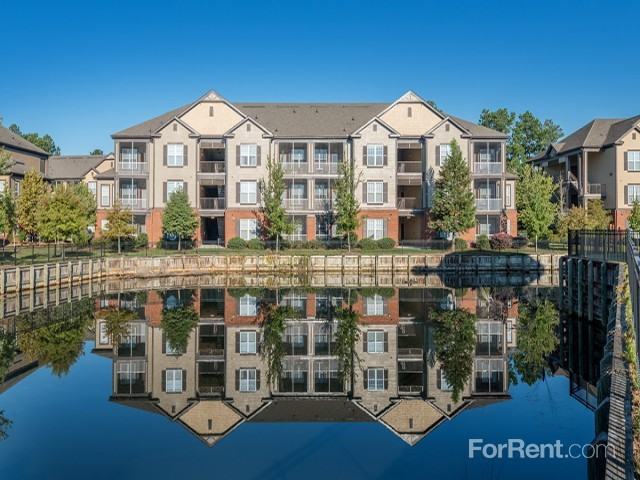 Colonial Grand at Godley Lake Apartments 1475 Benton Blvd, Pooler, GA