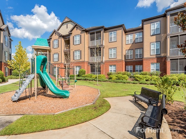 Colonial Grand at Godley Lake Apartments 1475 Benton Blvd, Pooler, GA