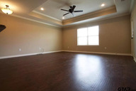 312 Princess Pl #312 - Photo 3 of 10