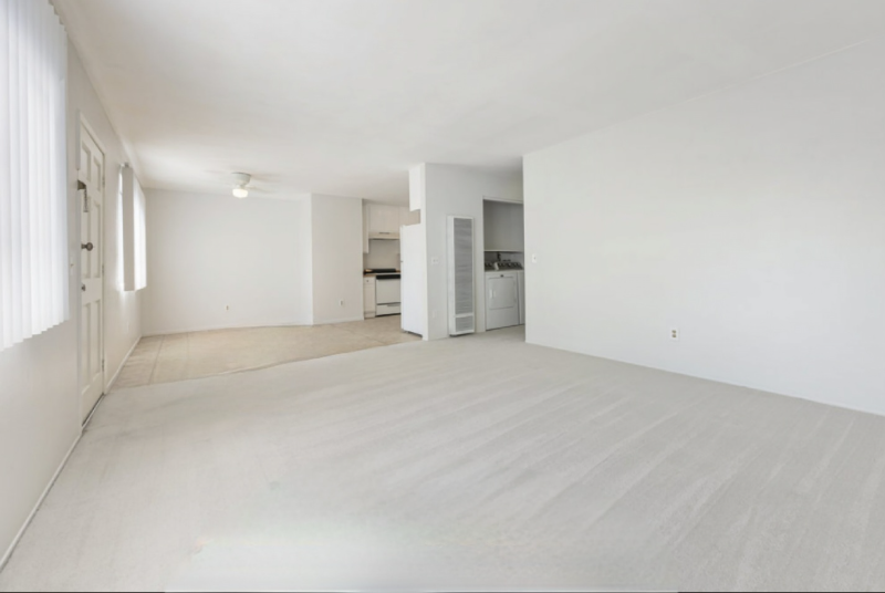 2424 Sumac Dr #2424 - Photo 3 of 11