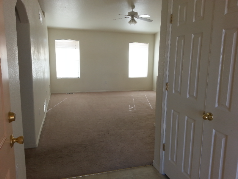 3528 Bobcat Ln - Photo 3 of 12