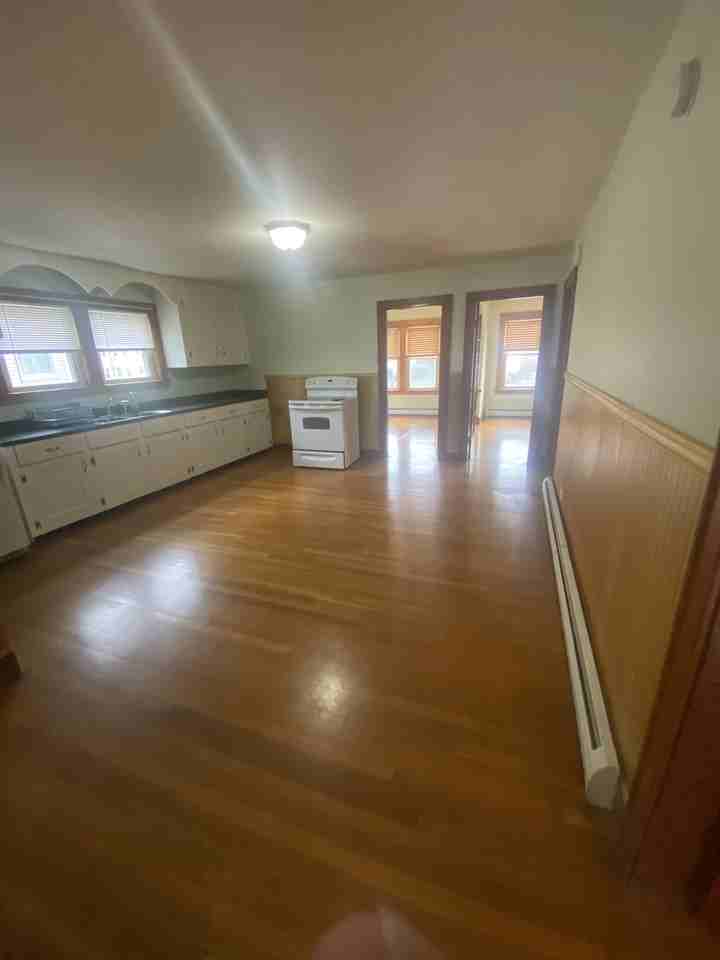 654 Lake Ave #1 - Photo 3 of 10