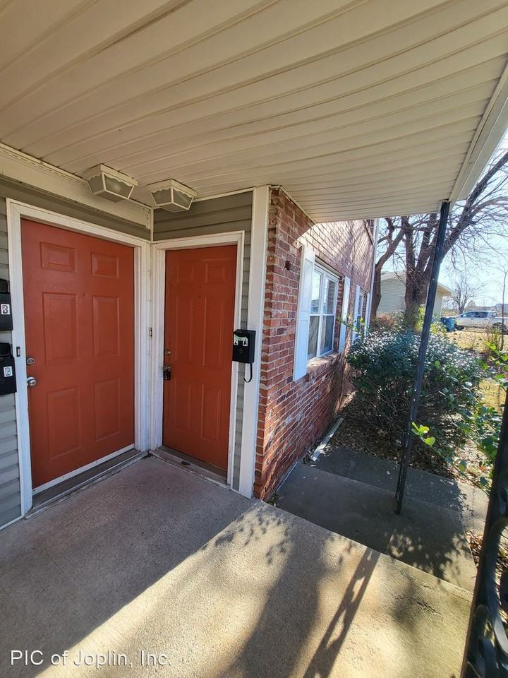 1625 Michigan - Photo 2 of 13