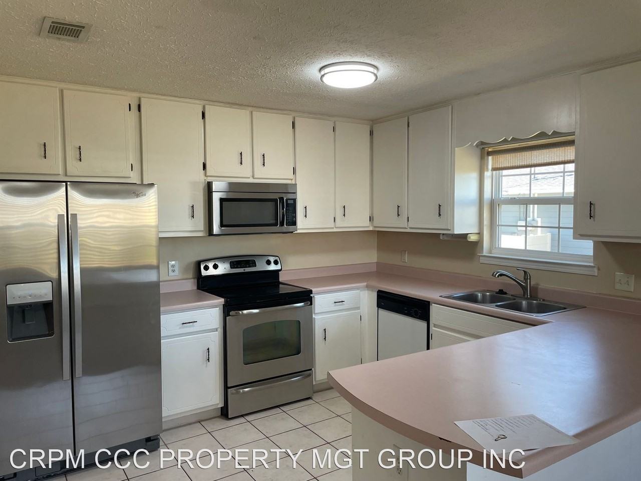 905 E Pine Forest Dr - Photo 2 of 16