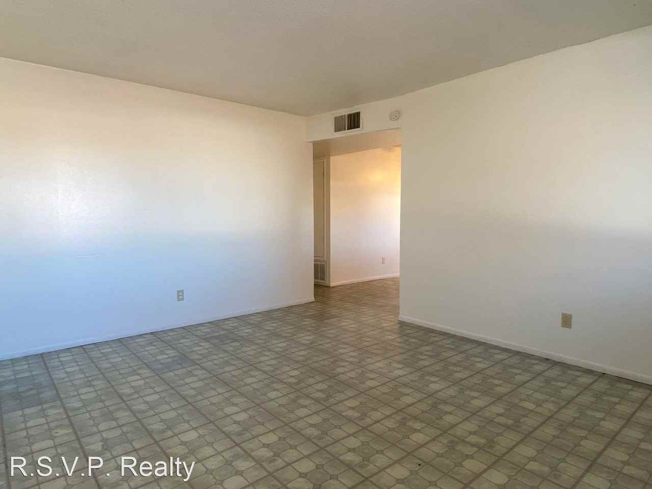 3235 S Clementine Ct - Photo 2 of 18