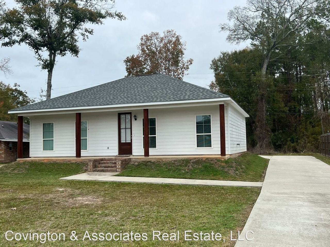 7309 Robinson Dr - Photo 3 of 15