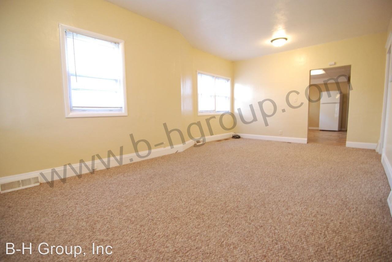 5010 22nd Ave - Photo 2 of 20