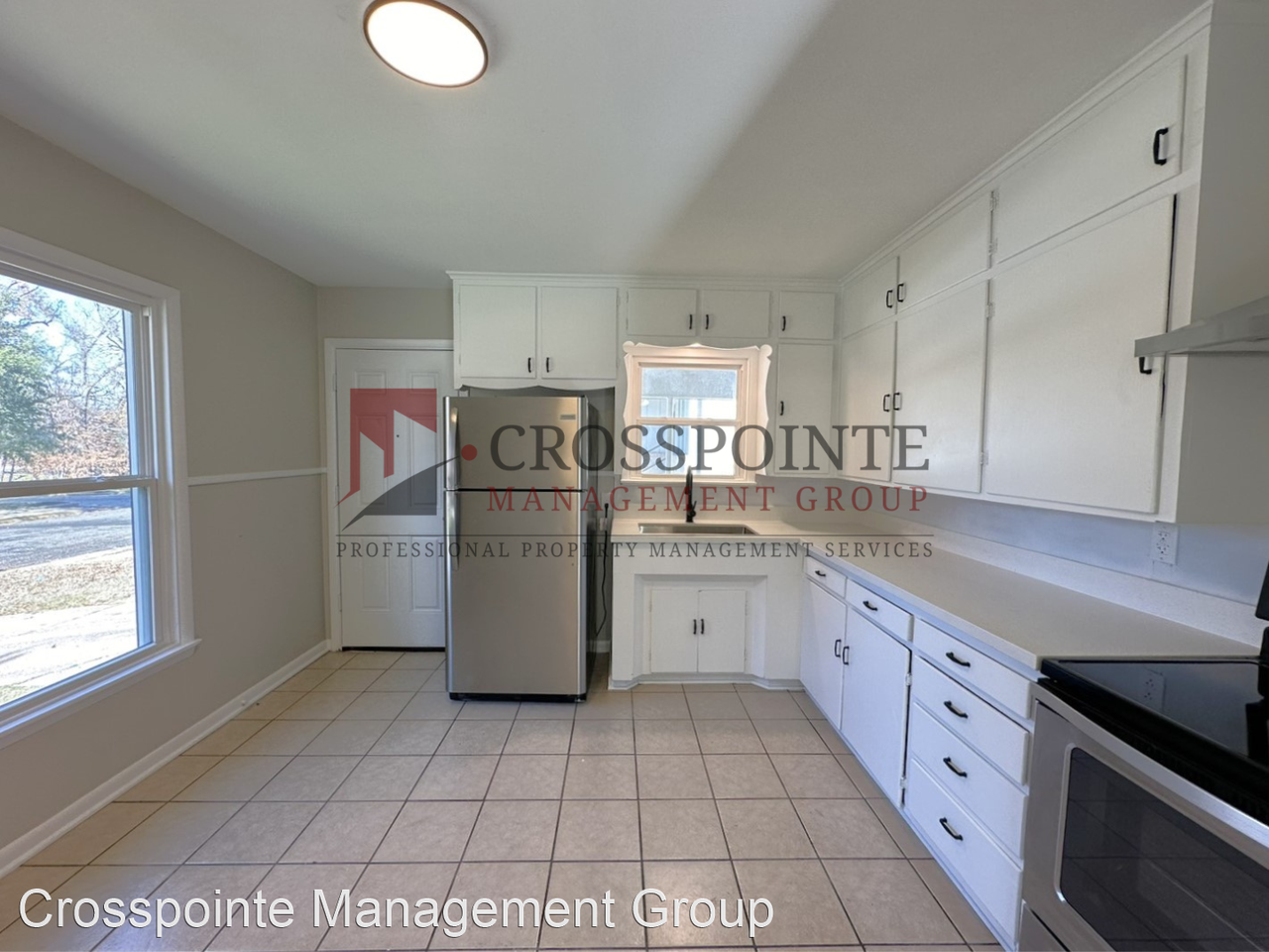 Parklen/Porter Duplex - Photo 2 of 12