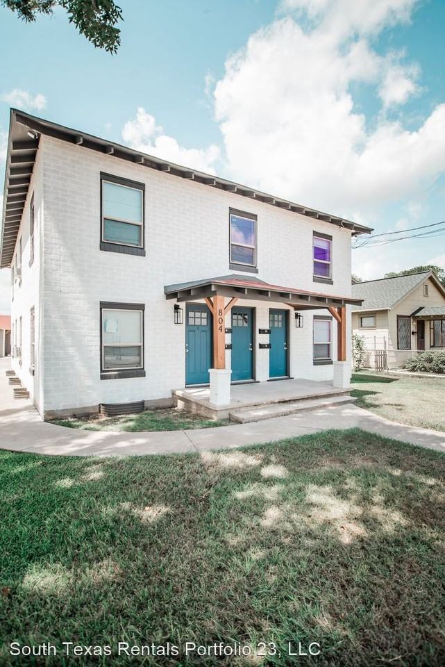 804 E Nueces St - Photo 2 of 12