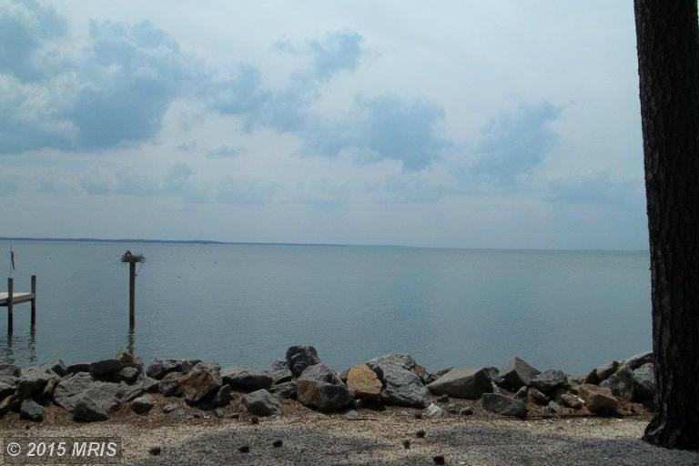 18379 River Rd - Photo 2 of 26