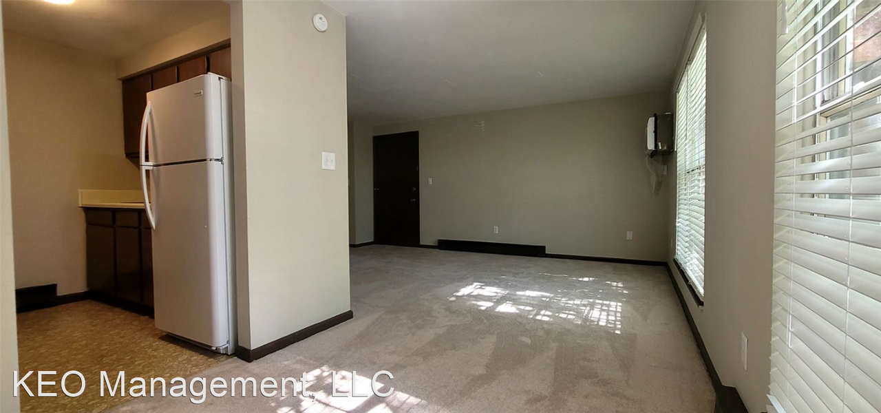 1260 Sanlor Avenue - Photo 4 of 10