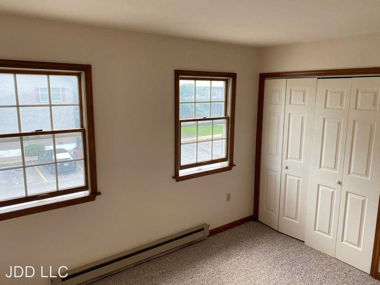 Seth Square - Photo 3 of 31