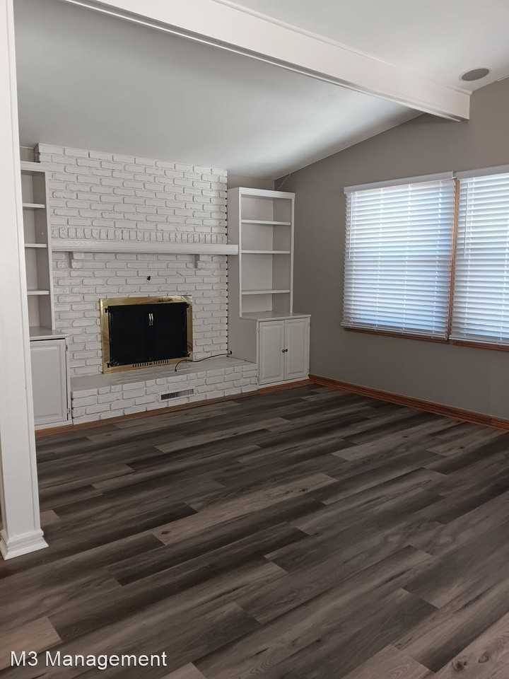 4714 N 81st St - Photo 2 of 18