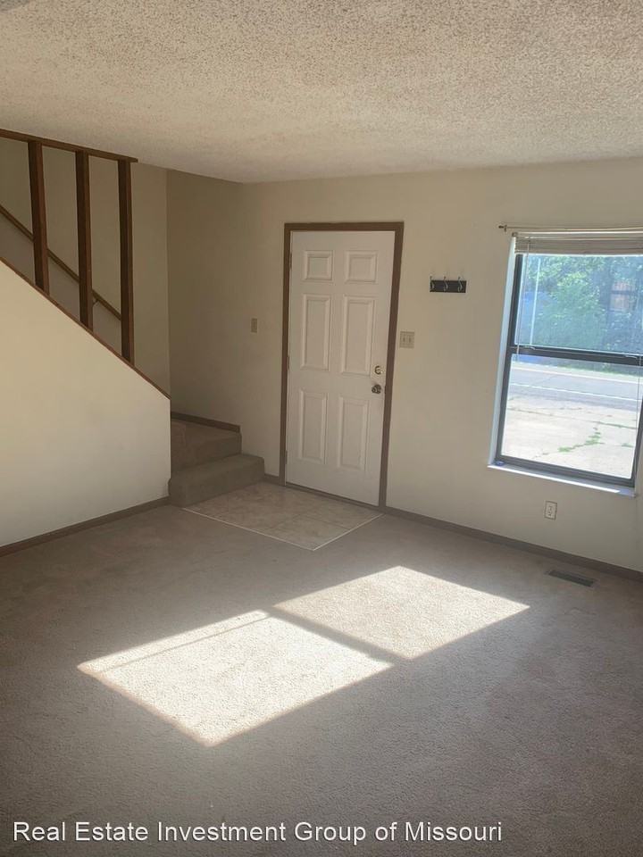 3565 - 3571 Londell Road - Photo 2 of 24