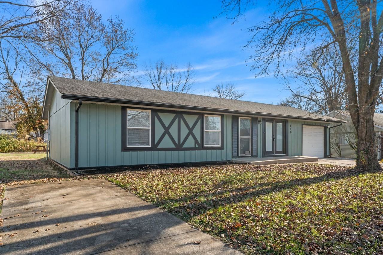610 Higgins Dr - Photo 3 of 42