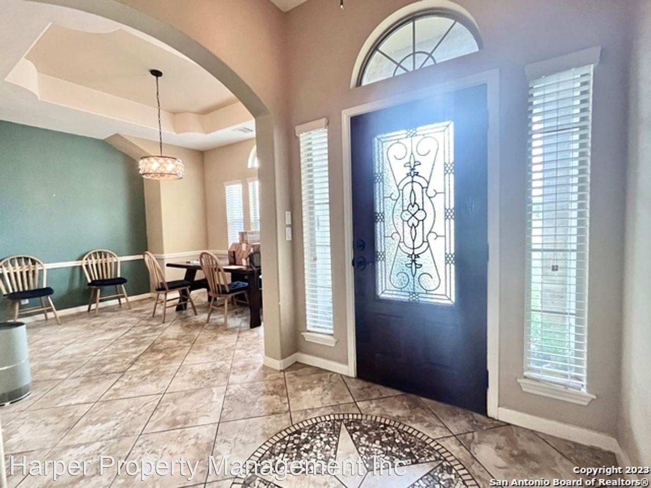 1424 Kings Ranch Rd - Photo 2 of 14