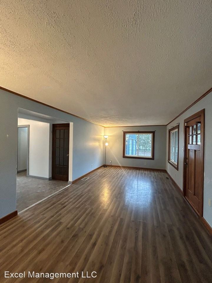 11638 County Road 42 - Photo 3 of 16