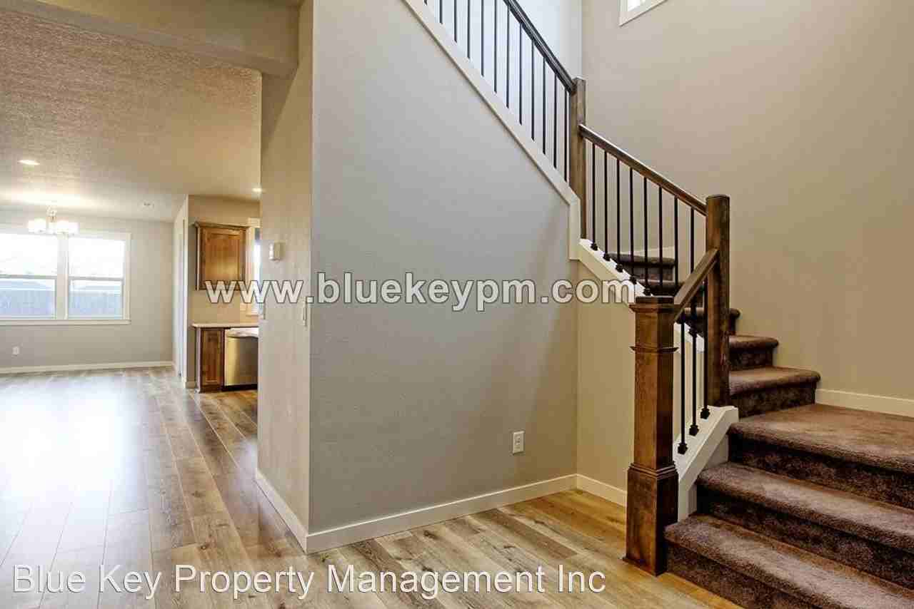 13519 Ne 112th St - Photo 3 of 28