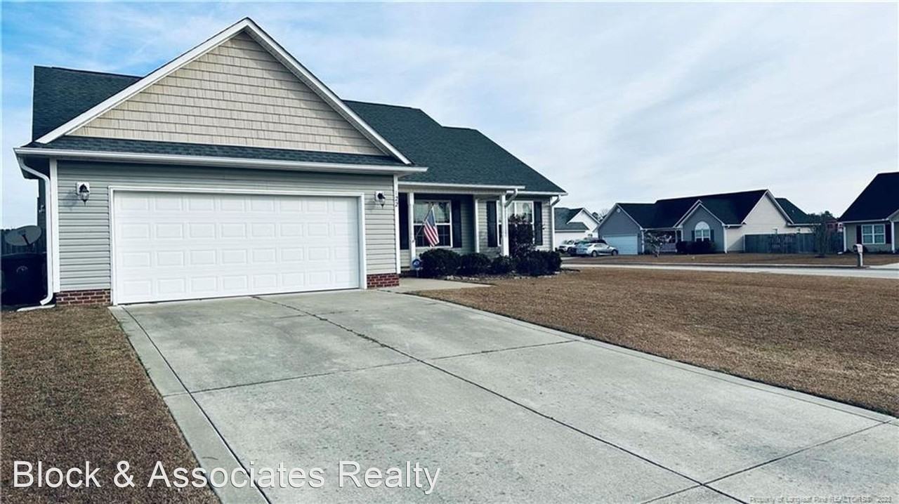 122 Mayor Ct - Photo 2 of 22