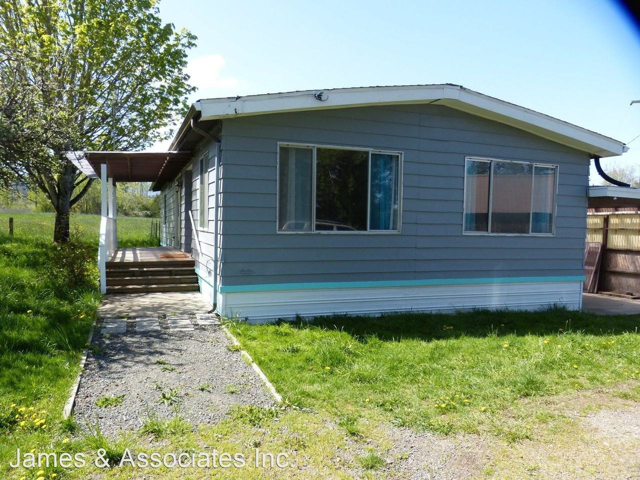 251 Forsberg Rd - Photo 2 of 28