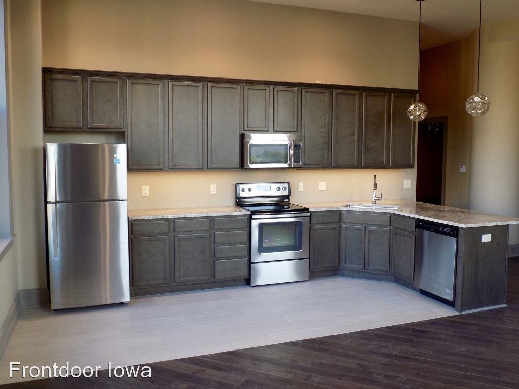 Come live in the Parker Building in Downtown Davenport. - Photo 2 of 26