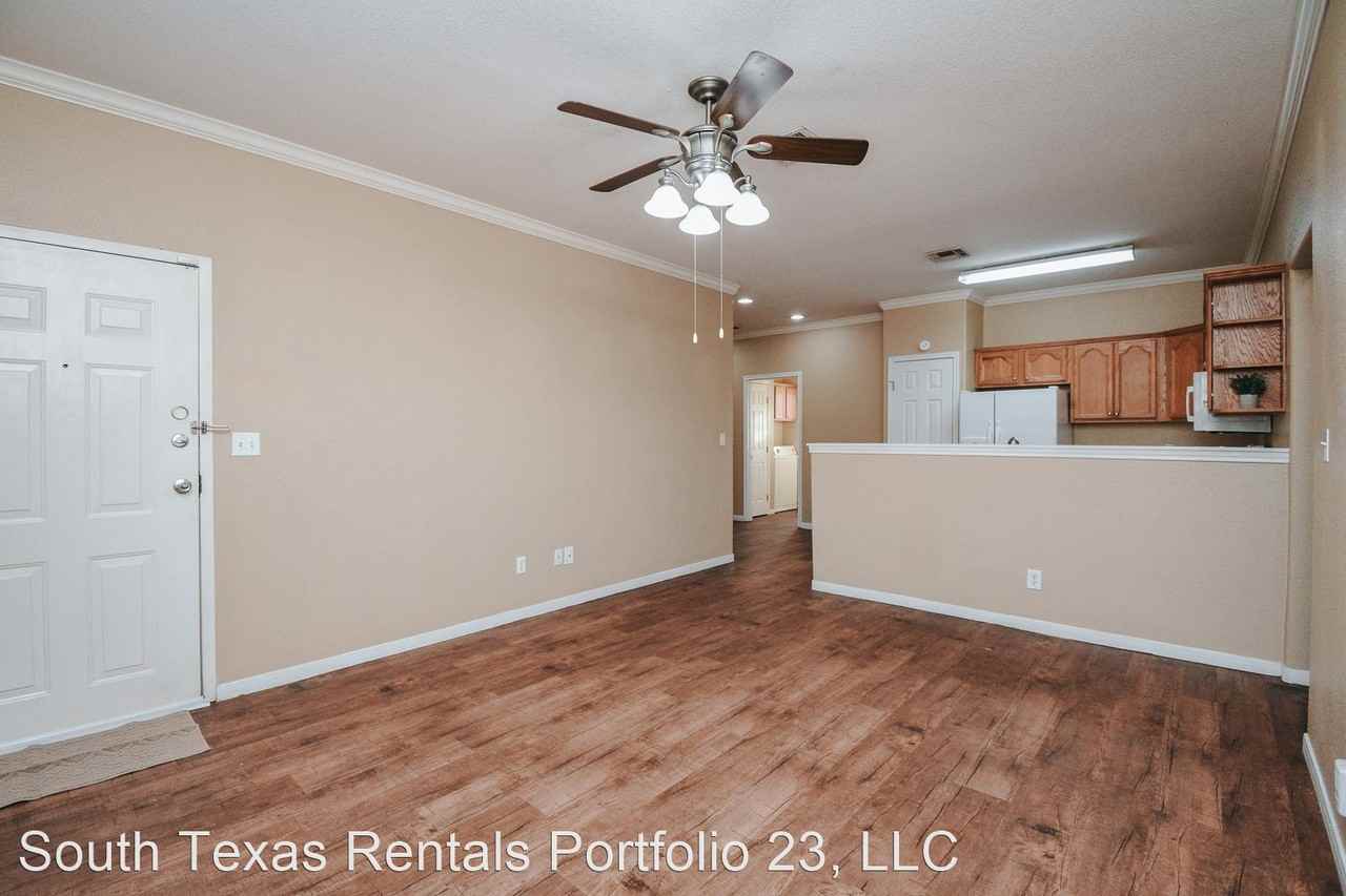 137 Sherwood - Photo 3 of 17