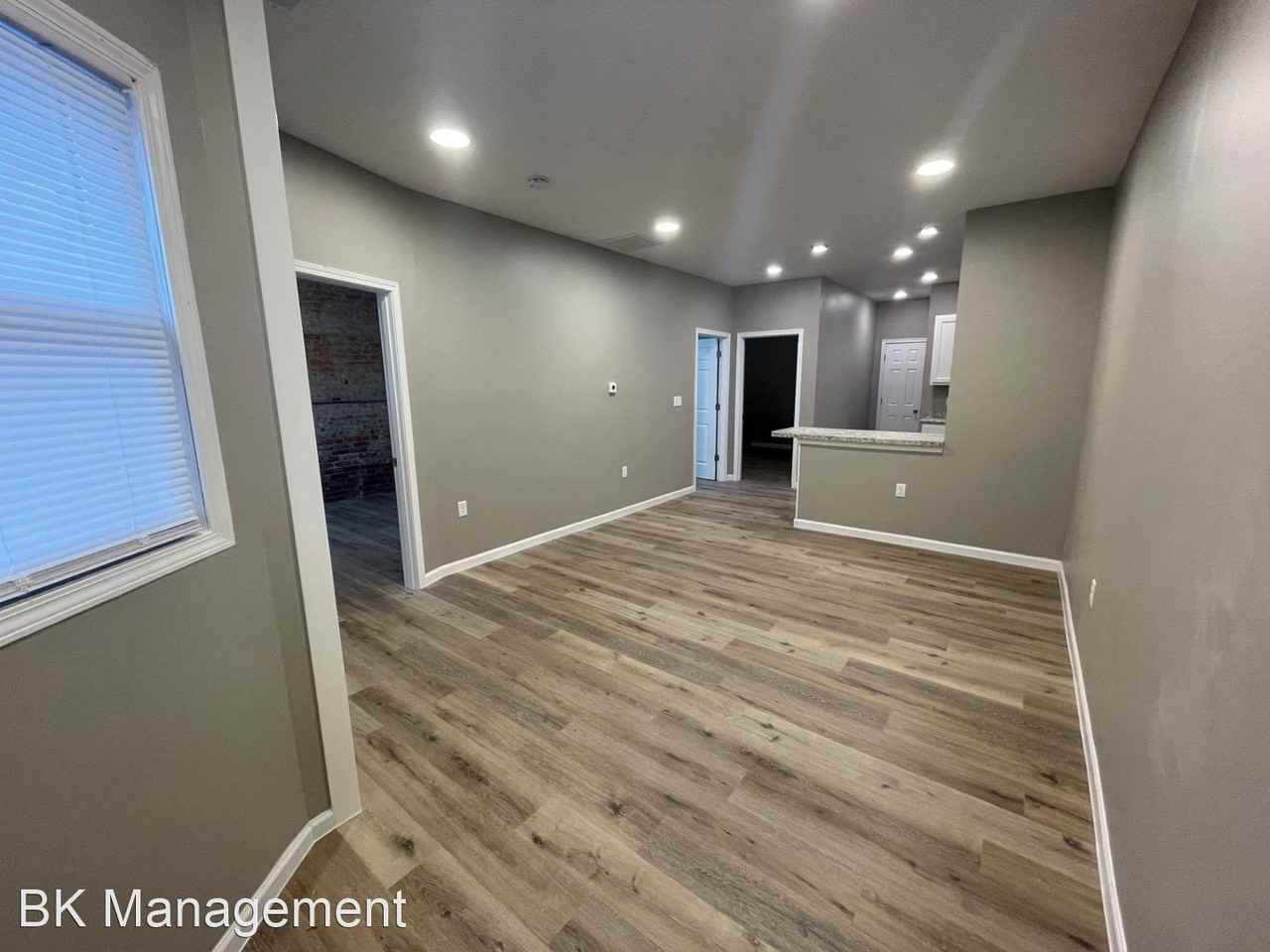 9026 Yorktown St - Photo 2 of 19