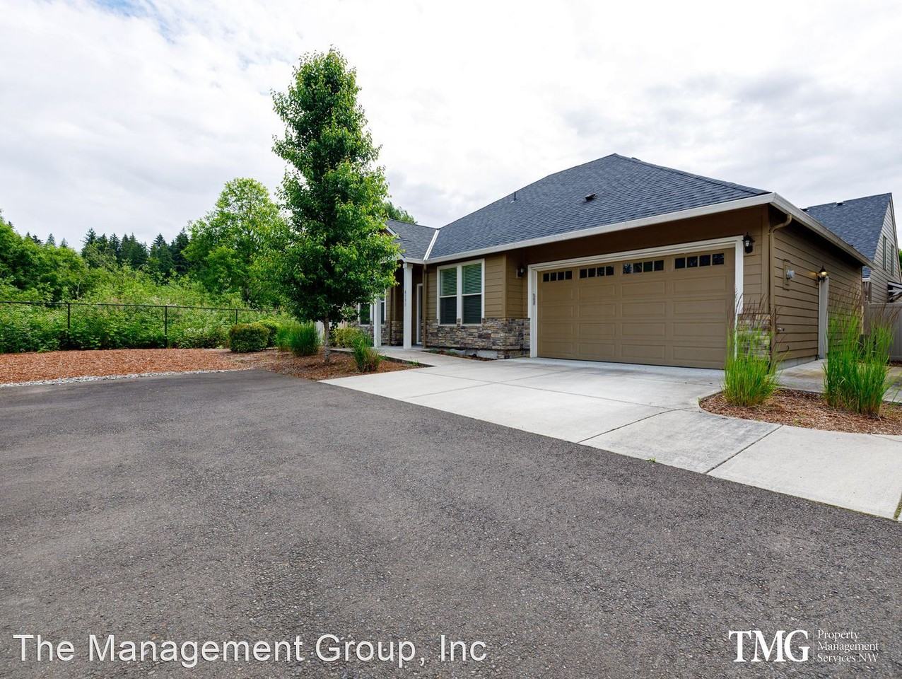 8129 Ne 20th St - Photo 2 of 16