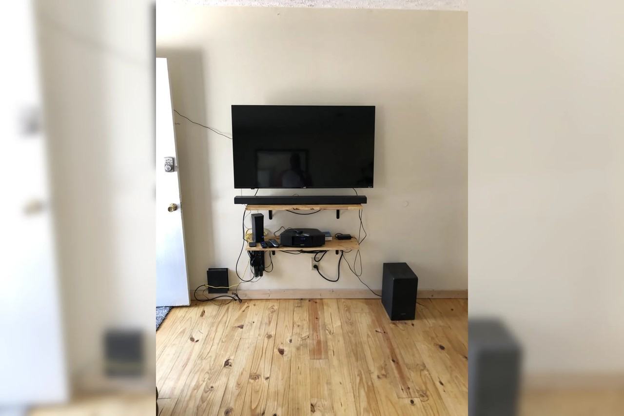 81 Pine Tree Ln - Photo 3 of 14