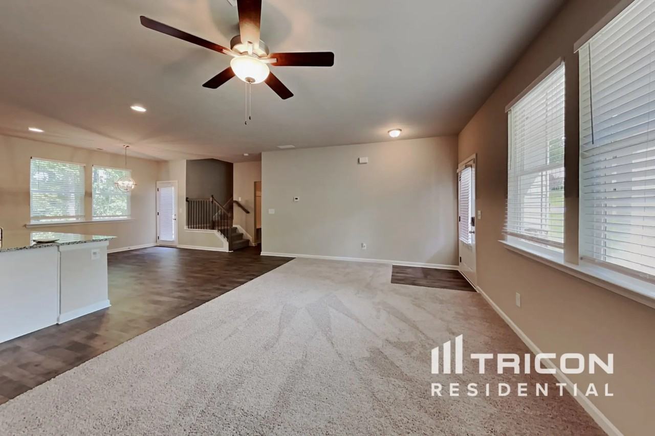 1254 Morrow Dr - Photo 3 of 24