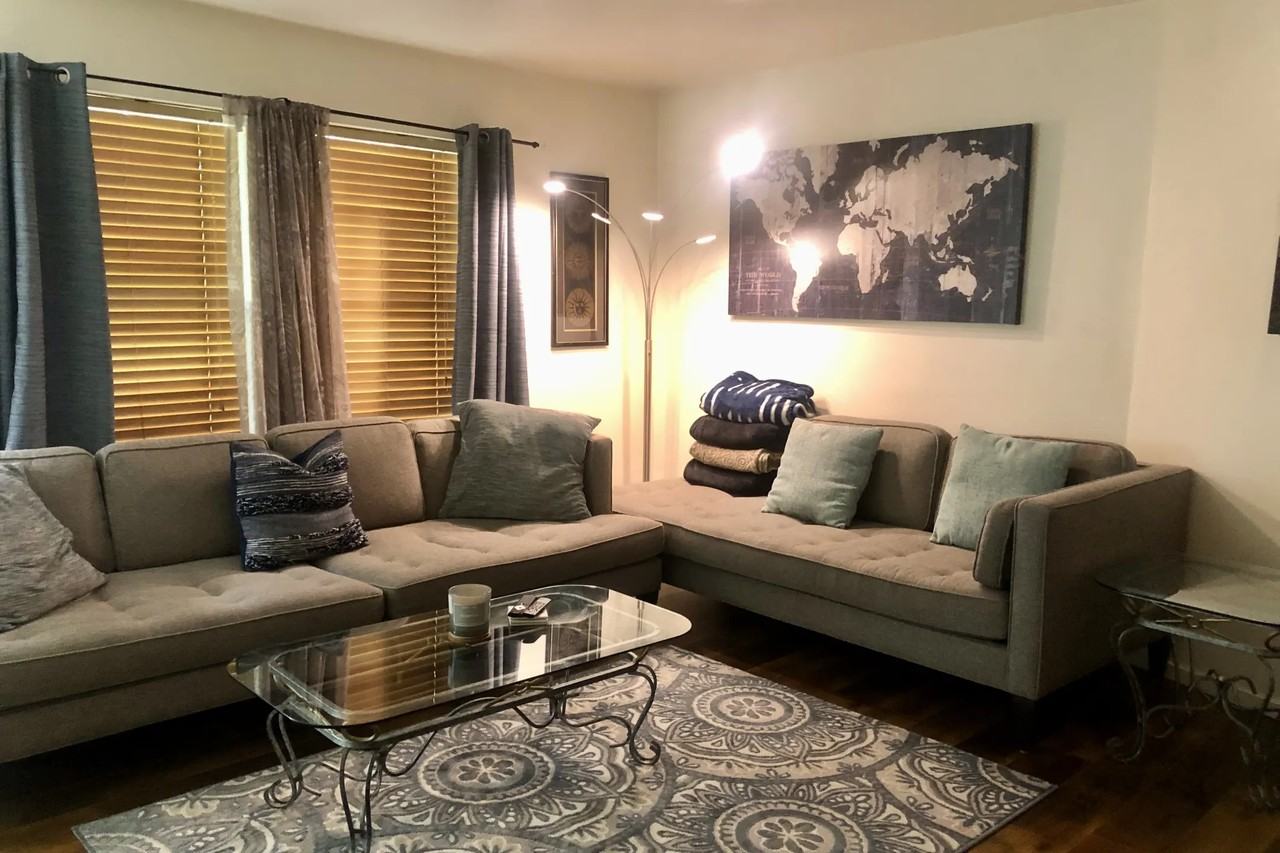 4612 17th St - Photo 3 of 29