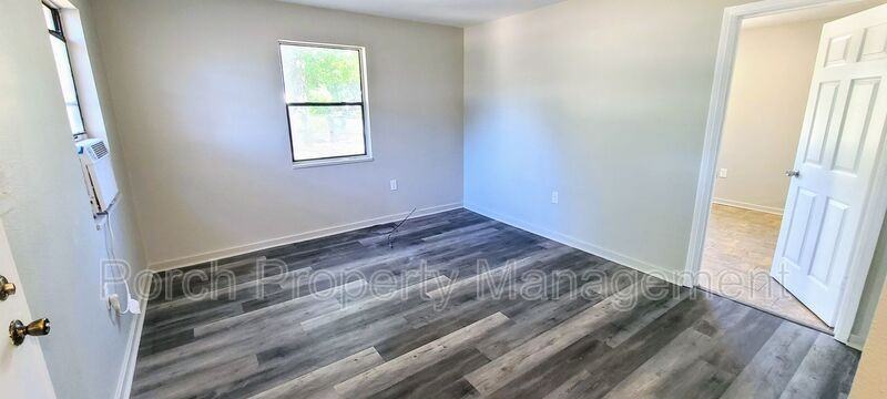 102 Ellis Dr #C - Photo 3 of 11