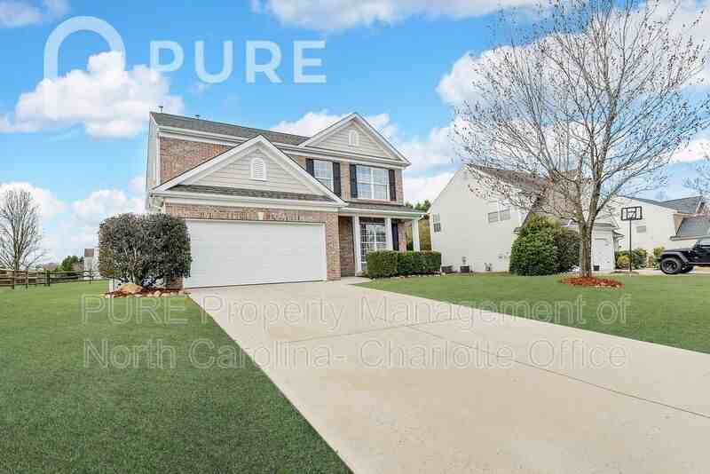 4519 Sedgewood Ln - Photo 3 of 29