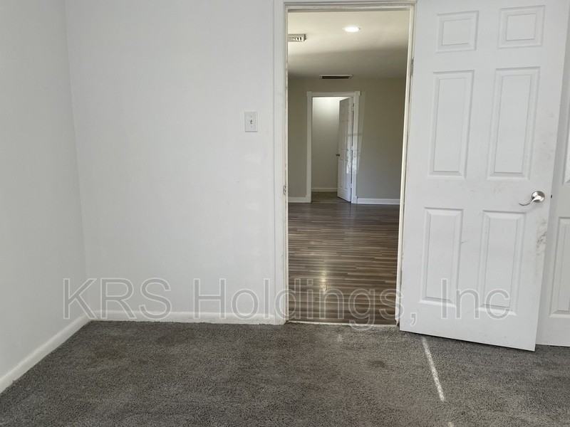 816 Mullen Rd - Photo 4 of 26