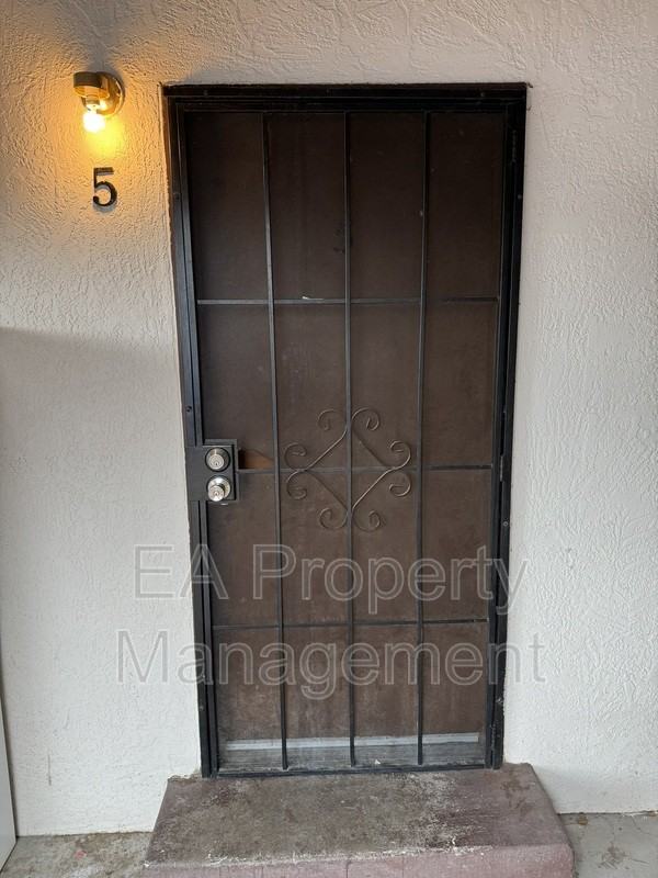 117 40th St Nw #5 - Photo 2 of 6