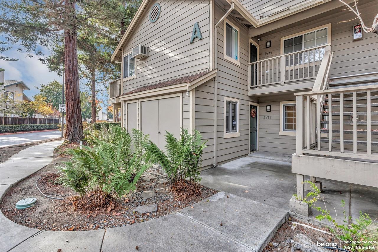 2489 Jubilee Ln - Photo 2 of 16