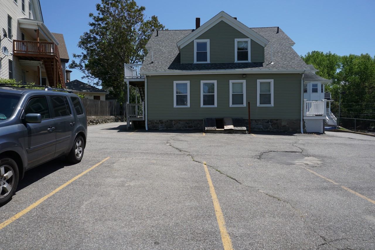 20 Norumbega Ter #20-02 - Photo 7 of 8