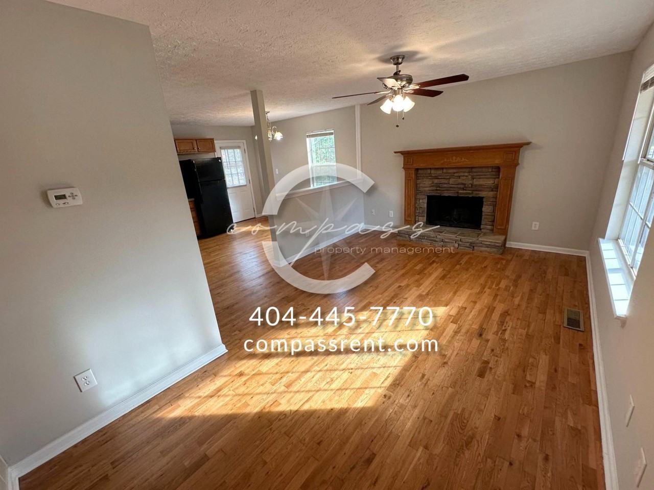 484 Rustin Dr - Photo 3 of 20