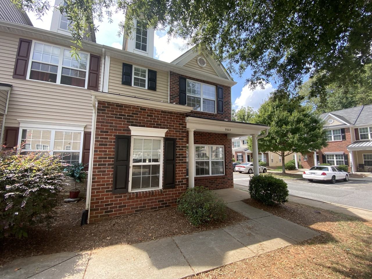 8602 Twined Creek Ln - Photo 2 of 20